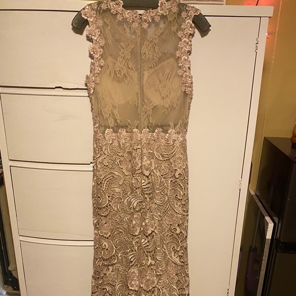 Formal Gown - Picture 5 of 7